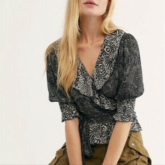 Free People Black Olivia Printed Wrap Top Size XS - Picture 1 of 7